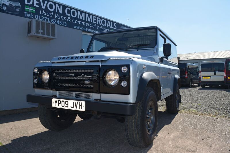 View LAND ROVER DEFENDER HARD TOP