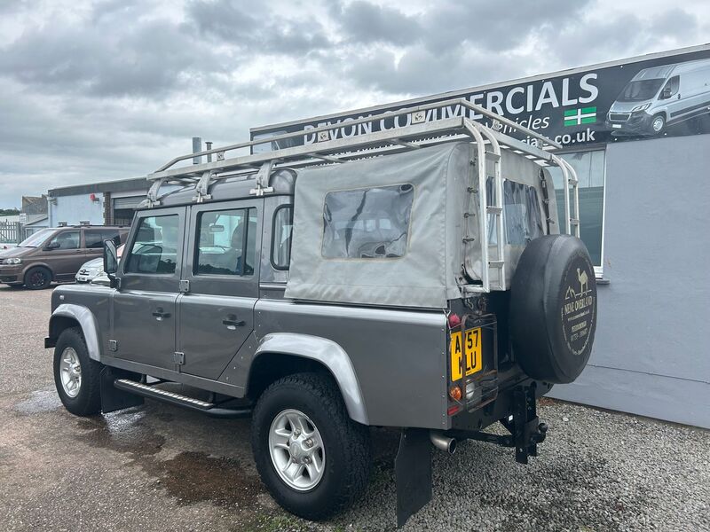 View LAND ROVER DEFENDER 110 XS DCB
